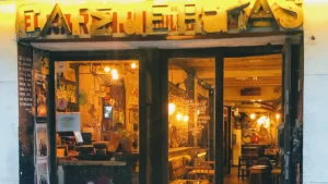 Café de Ratas: A Cozy Creative Hideout