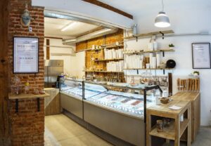 Heladería Mamá Elba: A Good Excuse to Extend the Evening