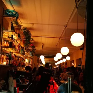 La Esperanza: Easygoing, Lively, and Comfortably Familiar